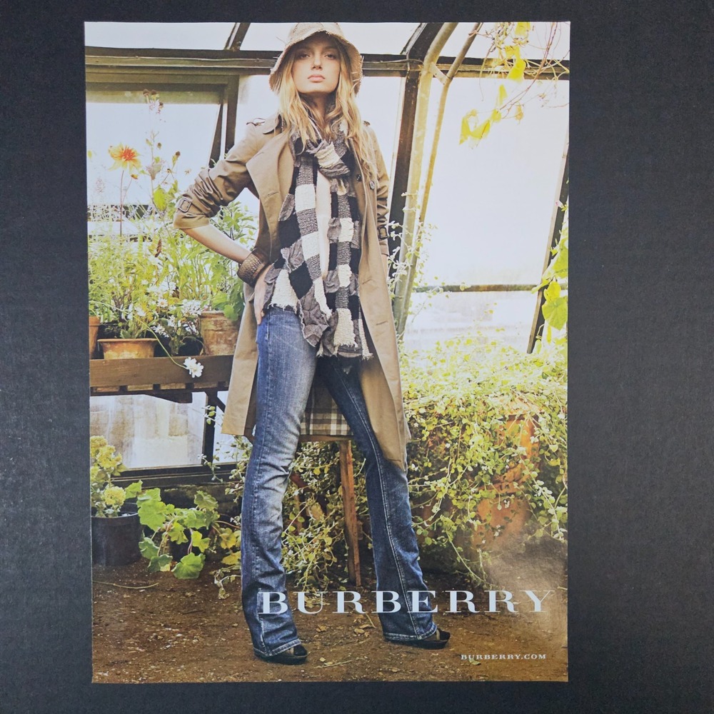2009 Burberry Women's Fashion Print Ad Woman In Greenhouse Houseplants‎ Greenery